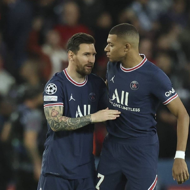 U15联赛15天内踢7场，英超代表：这种踢法，风险大于回报（15天打7场U15联赛，英超代表：这种安排得不偿失，风险高于回报）