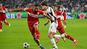 布莱顿发布三笘薰手持二战时日本侵略者照片的图片，如今已删除道歉但限制评论（布莱顿曾发布三笘薰手持二战日本侵略者照片，现已删帖致歉并限评）